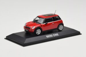 Mini One R50 Punainen Punaisella Katolla Minichamps 1:43 MINI001 Metalli — kuva 2 / 5