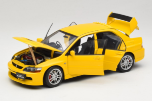 Mitsubishi Lancer Evolution IX GSR Keltainen AUTOart 1:18 77192 Metalli — kuva 2 / 8