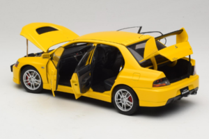 Mitsubishi Lancer Evolution IX GSR Keltainen AUTOart 1:18 77192 Metalli — kuva 5 / 8