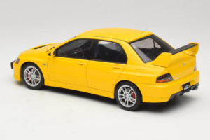 Mitsubishi Lancer Evolution IX GSR Keltainen AUTOart 1:18 77192 Metalli — kuva 7 / 8