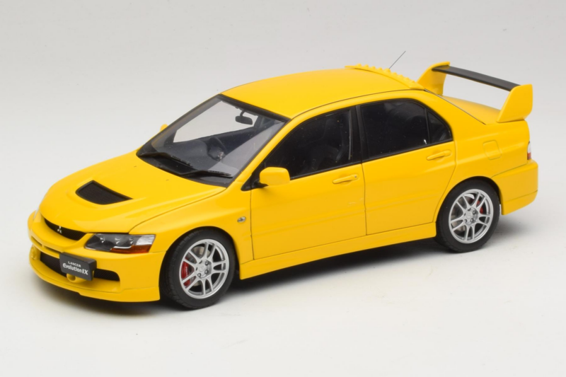 Mitsubishi Lancer Evolution IX GSR Keltainen AUTOart 1:18 77192 Metalli