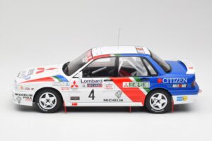 Mitsubishi Galant VR-4 #4 A. Vatanen RAC Rally 1990 IXO 1:18 18RMC192B Metalli — kuva 3 / 6