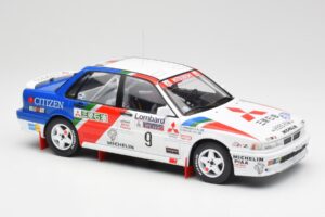 Mitsubishi Galant VR-4 #9 K. Eriksson / S. Parmander RAC Rally 1990 IXO 1:18 18RMC192A Metalli — kuva 4 / 6