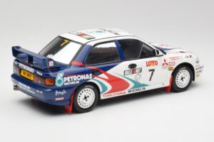 Mitsubishi Lancer Evo 3 Group A #4 T. Makinen / S. Harjanne Rally Australia 1996 Otto 1:18 OT475 Hartsi — kuva 2 / 6
