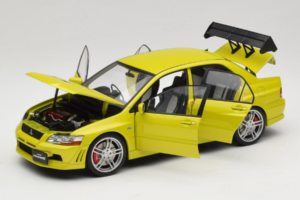 Mitsubishi Lancer Evo VII Mustard Yellow AUTOart 1:18 77166 Metalli — kuva 2 / 8