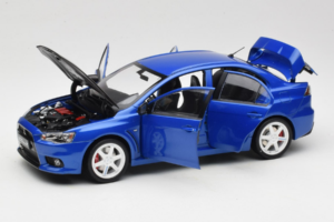 Mitsubishi Lancer Evolution X Sininen OEM 1:18 MLE01 Metalli — kuva 2 / 8