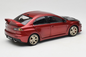 Mitsubishi Lancer Evolution X Punainen OEM 1:18 MLE02 Metalli — kuva 3 / 8