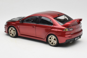 Mitsubishi Lancer Evolution X Punainen OEM 1:18 MLE02 Metalli — kuva 7 / 8