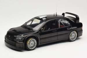 Mitsubishi Lancer Evolution WRC Plain Body Musta AUTOart 1:18 80528 Metalli