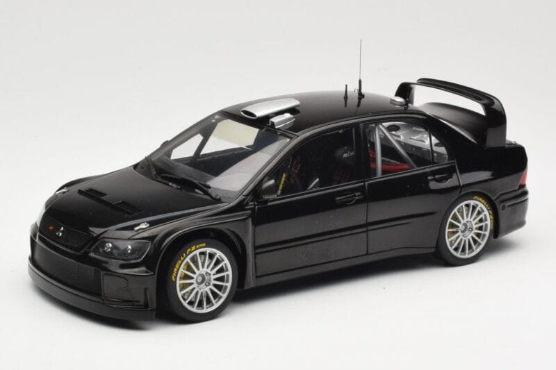 Mitsubishi Lancer Evolution WRC Plain Body Musta AUTOart 1:18 80528 Metalli