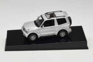 Mitsubishi Pajero SWB Hopea AUTOart 1:43 57113 Metalli