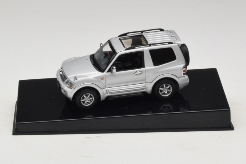 Mitsubishi Pajero SWB Hopea AUTOart 1:43 57113 Metalli