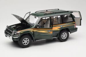 Mitsubishi Pajero V20 LWB Vihreä Sun Star 1:18 1225 Metalli — kuva 2 / 8
