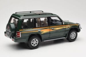 Mitsubishi Pajero V20 LWB Vihreä Sun Star 1:18 1225 Metalli — kuva 3 / 8