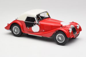 Morgan 4/4 Plus Competition Hardtop Punainen Kyosho 1:18 08114R Metalli — kuva 6 / 8