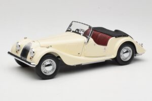 Morgan 4/4 Series II Valkoinen Kyosho 1:18 08111W Metalli