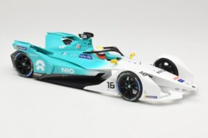 NIO 004 Team NIO #16 O. Turvey Formula E Season 5 2019 Minichamps 1:18 114180016 Metalli — kuva 4 / 6