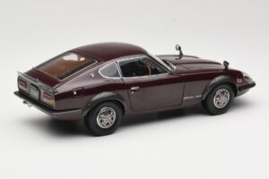 Nissan Fairlady 240Z-G S30 Viininpunainen Kyosho 1:18 08212M Metalli — kuva 3 / 8