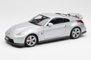 Nissan Fairlady Z Z34 NISMO Type 380RS Hopea AUTOart 1:18 77401 Metalli