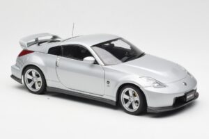 Nissan Fairlady Z Z34 NISMO Type 380RS Hopea AUTOart 1:18 77401 Metalli — kuva 6 / 8