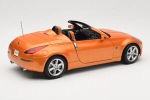 Nissan Fairlady Z Z33 Roadster Sunset Orange AUTOart 1:18 77377 Metalli — kuva 3 / 8