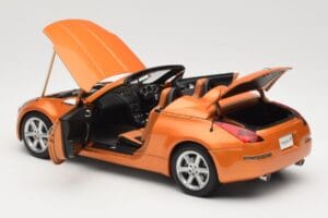Nissan Fairlady Z Z33 Roadster Sunset Orange AUTOart 1:18 77377 Metalli — kuva 5 / 8