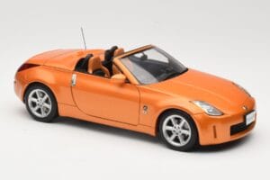 Nissan Fairlady Z Z33 Roadster Sunset Orange AUTOart 1:18 77377 Metalli — kuva 6 / 8