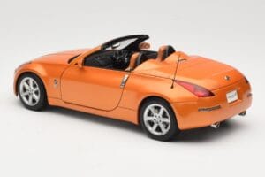 Nissan Fairlady Z Z33 Roadster Sunset Orange AUTOart 1:18 77377 Metalli — kuva 7 / 8