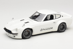 Nissan Fairlady Z Z34 Pandem Otto 1:18 OT1167 Hartsi
