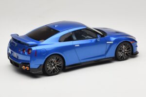 Nissan GT-R R35 Skyline Edition Bayside Blue GT Spirit 1:18 GT521 Hartsi — kuva 2 / 6