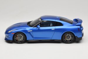 Nissan GT-R R35 Skyline Edition Bayside Blue GT Spirit 1:18 GT521 Hartsi — kuva 3 / 6