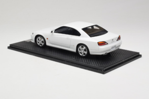 Nissan Silvia S15 Spec-S Valkoinen Cracked Plexi One Model 1:18 REMC034 Metalli — kuva 5 / 7