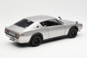Nissan Skyline 2000 GT-R KPGC110 Hopea Kyosho 1:18 08255S Metalli — kuva 3 / 8