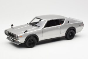 Nissan Skyline 2000 GT-R KPGC110 Hopea Kyosho 1:18 08255S Metalli