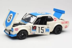 Nissan Skyline 2000GT-R KPGC10 #15 K. Takahashi Nissan Works JTCC 1972 Kyosho 1:18 08122B Metalli — kuva 2 / 8