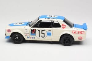 Nissan Skyline 2000GT-R KPGC10 #15 K. Takahashi Nissan Works JTCC 1972 Kyosho 1:18 08122B Metalli — kuva 4 / 8