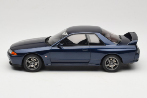 Nissan Skyline GT-R BNR32 Dark Blue Pearl Otto 1:18 OT1199 Hartsi — kuva 3 / 6