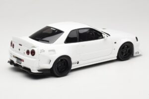 Nissan Skyline GT-R BNR34 by KRC Pearl White Otto 1:18 OT1135 Hartsi — kuva 2 / 6