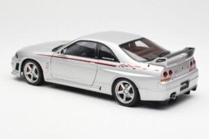 Nissan Skyline GT-R R33 R-Tune Hopea AUTOart 1:18 77326 Metalli — kuva 7 / 8