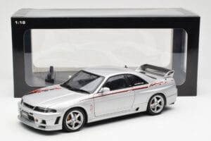Nissan Skyline GT-R R33 R-Tune Hopea AUTOart 1:18 77326 Metalli — kuva 8 / 8