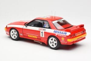 Nissan Skyline GT-R R32 #1 J. Richards / M. Skaife Bathurst 1000 Winner 1992 AUTOart 1:18 89279 Metalli — kuva 7 / 8