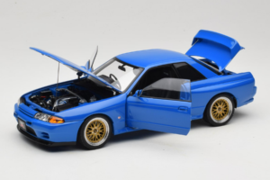 Nissan Skyline GT-R R32 V-Spec II Tuned Sininen AUTOart 1:18 77415 Metalli — kuva 2 / 8