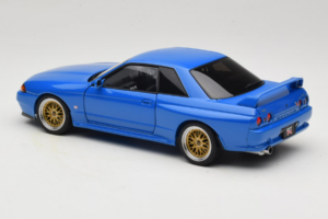 Nissan Skyline GT-R R32 V-Spec II Tuned Sininen AUTOart 1:18 77415 Metalli — kuva 7 / 8