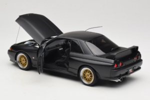 Nissan Skyline GT-R R32 V-Spec II Tuned Version Matt Black AUTOart 1:18 77418 Metalli — kuva 5 / 8