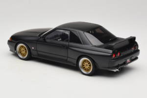 Nissan Skyline GT-R R32 V-Spec II Tuned Version Matt Black AUTOart 1:18 77418 Metalli — kuva 7 / 8