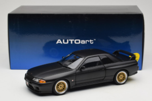 Nissan Skyline GT-R R32 V-Spec II Tuned Version Matt Black AUTOart 1:18 77418 Metalli — kuva 8 / 8
