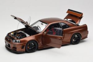 Nissan Skyline GT-R R34 Customized Metallic Bronze MotorHelix 1:18 M83414 Metalli — kuva 2 / 8