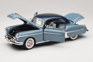 Oldsmobile 88 Sininen Grease Auto World 1:18 AWSS103/06 Metalli — kuva 2 / 8