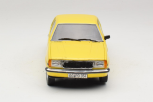 Opel Ascona B SR Keltainen Naarmuinen Keula Sun Star 1:18 5384 Metalli — kuva 4 / 9