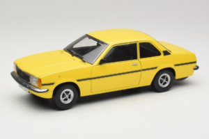 Opel Ascona B SR Keltainen Naarmuinen Keula Sun Star 1:18 5384 Metalli